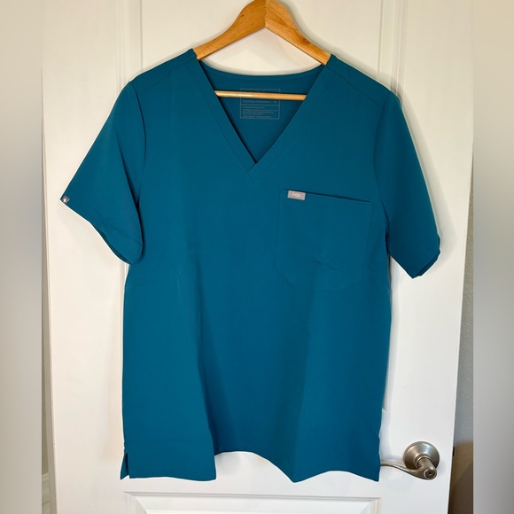 Figs Pacific Blue Catarina One Pocket Scrub Top Size XL NWT - Picture 7 of 8